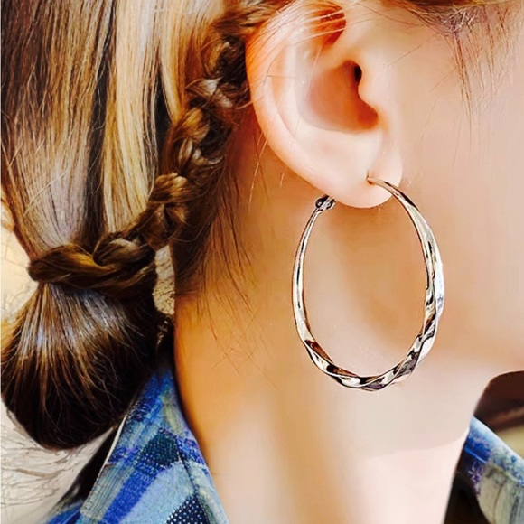 Pierced Hoop Earrings Large Silvertone Twisted Shiny and Brushed - Picture 4 of 4